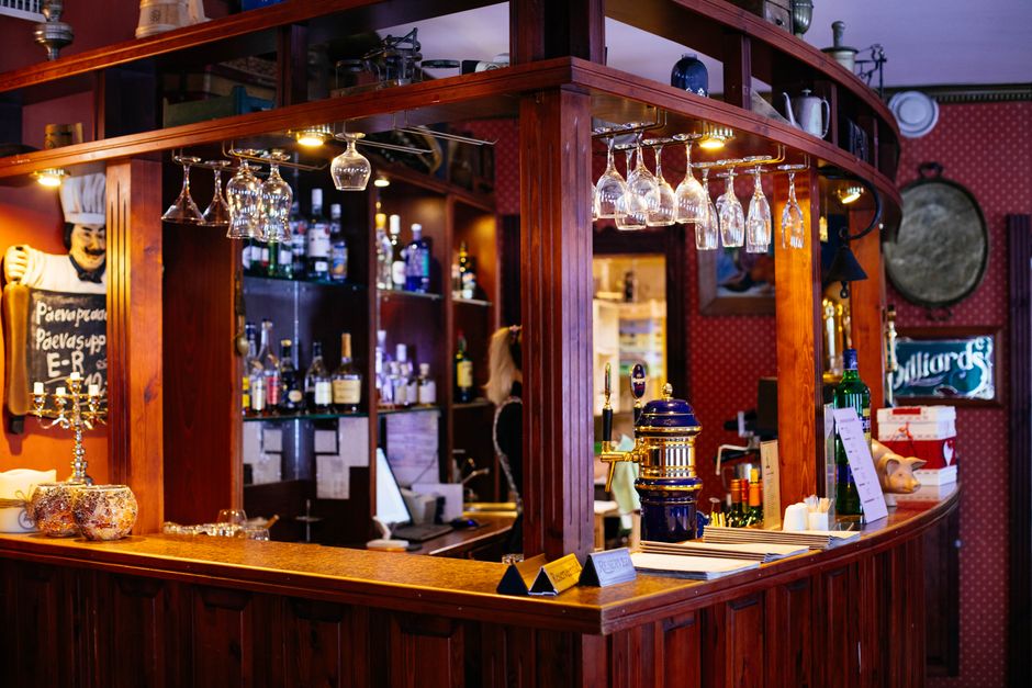 The Buccaneer Draft Taps & Cocktail Station